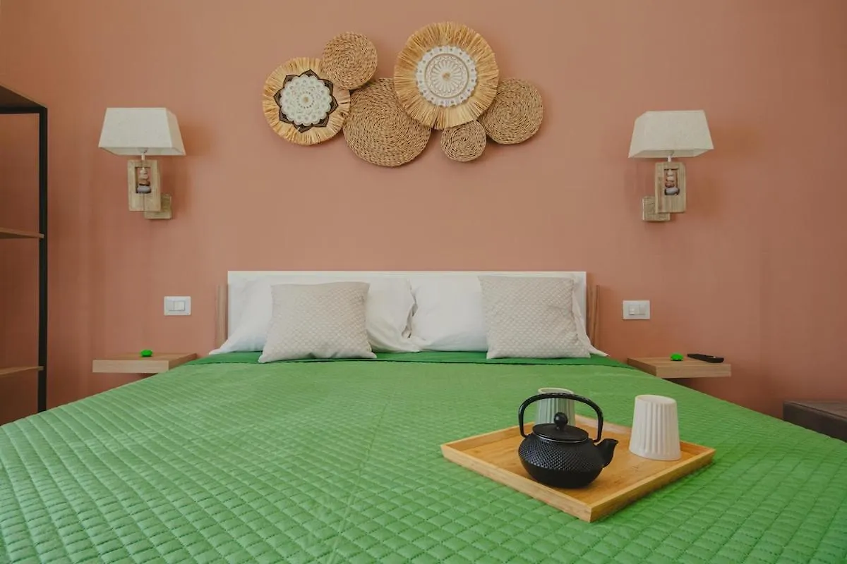 Marie Home Experience 2 Classic Naples