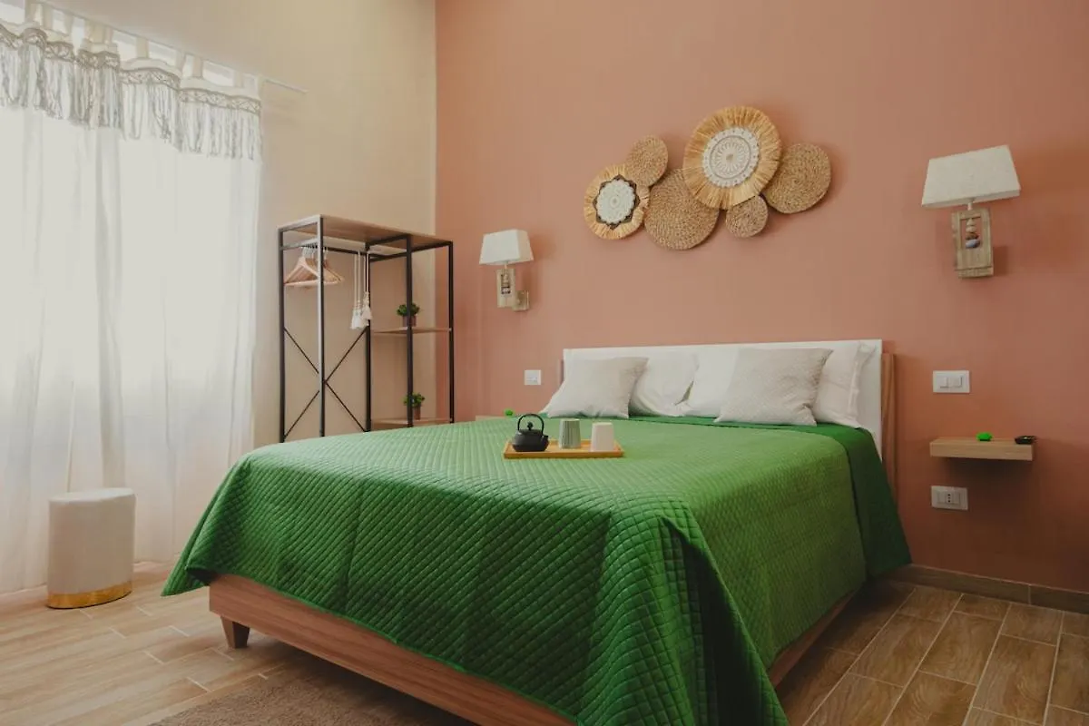 Marie Home Experience 2 Classic Naples